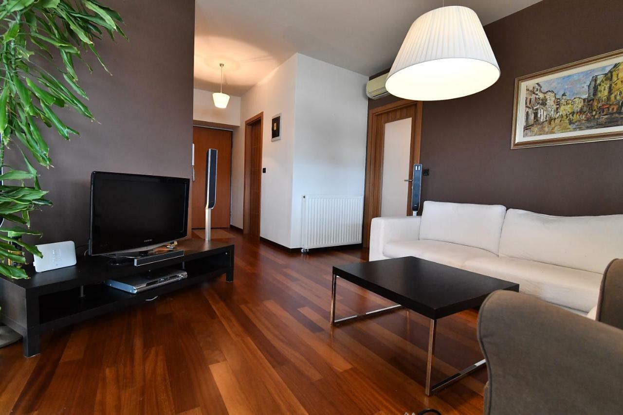 City Penthouse Vita Pula Exteriér fotografie